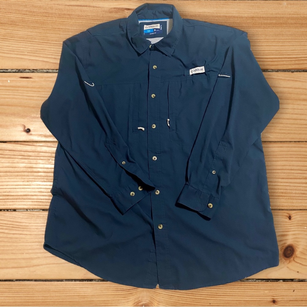 Magellan Outdoors Men’s Navy Blue Fishing Gear Button Down Shirt Size XL